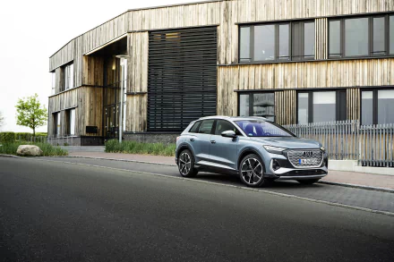  Audi Q4 45 e-tron quattro S line