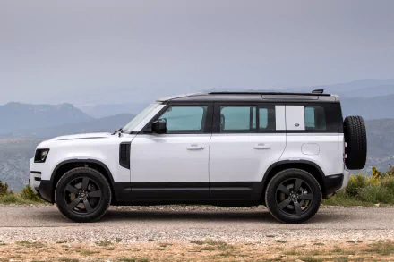  Land Rover Defender 110 P400e Urban Pack