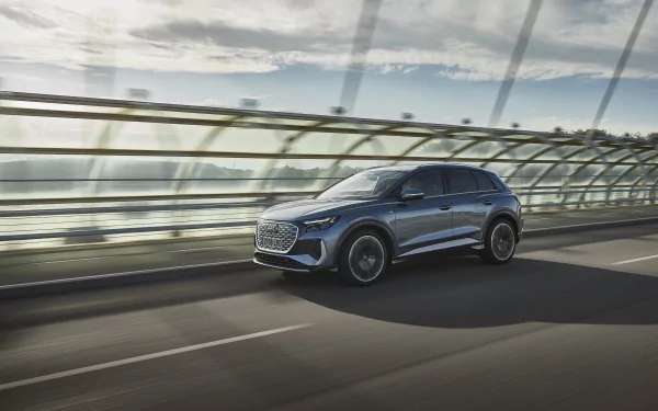  2021 Audi Q4 40 e-tron S line