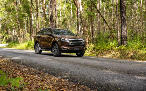  Isuzu MU-X 4×4 LS-U