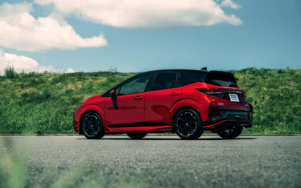  Nissan Note Aura Nismo (E13)