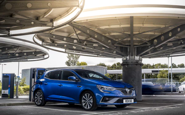  Blue Renault Mégane E-TECH Plug-in Hybrid R.S. Line