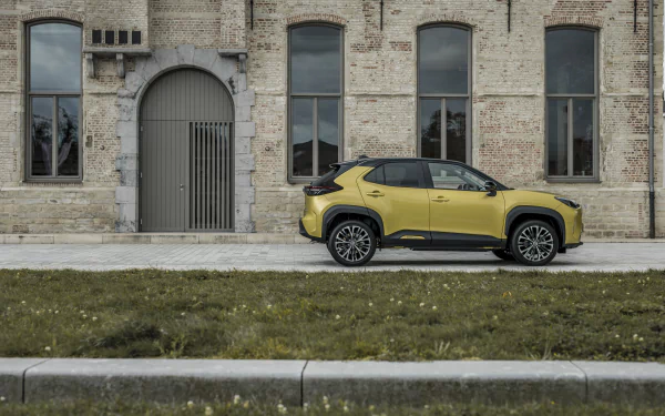  Toyota Yaris Cross Hybrid Elegant