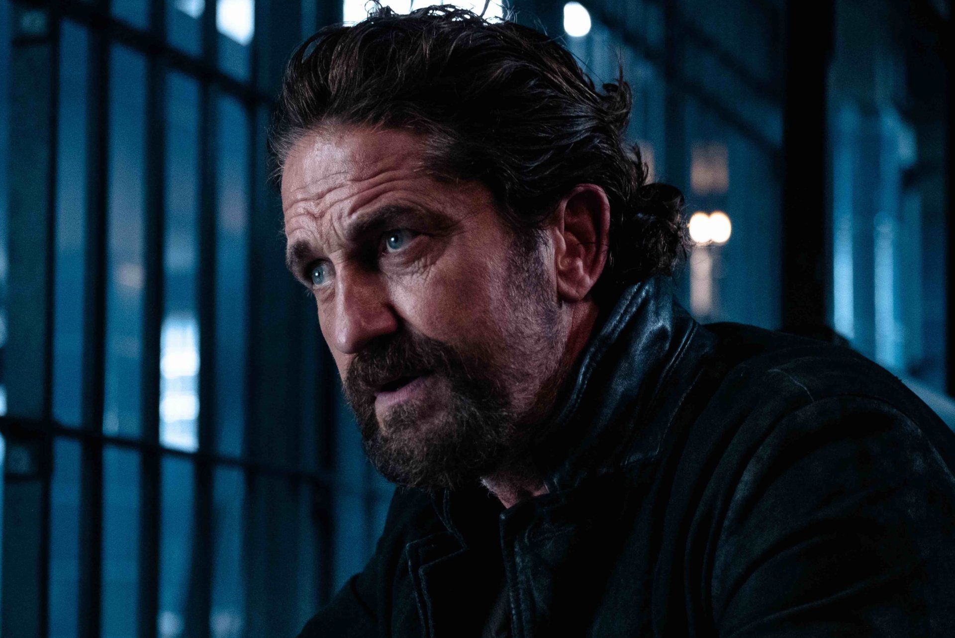 Download Gerard Butler Movie Copshop HD Wallpaper