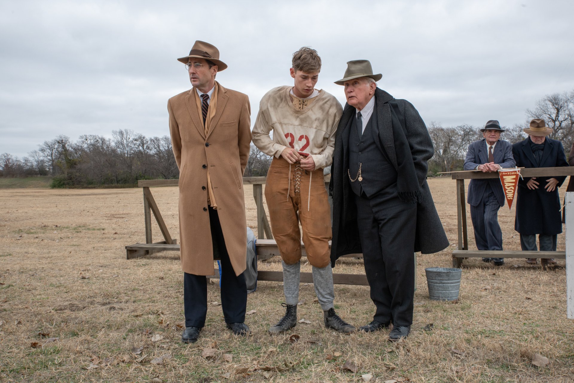 Download Martin Sheen Luke Wilson Movie 12 Mighty Orphans HD Wallpaper