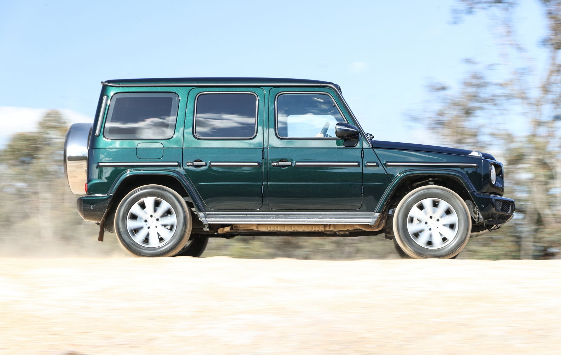 Download Mercedes-Benz G 400 Vehicle Mercedes-Benz G-Class 4k Ultra HD Wallpaper