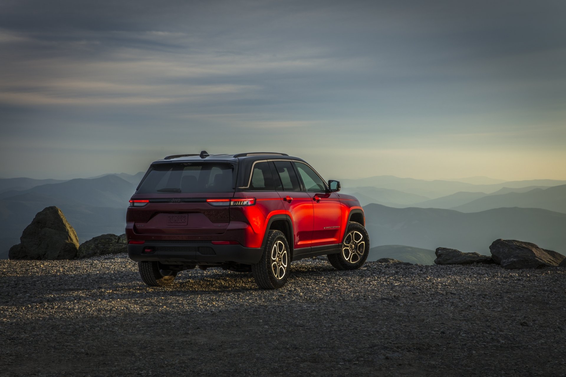 Download SUV Jeep Grand Cherokee Trailhawk Vehicle Jeep Grand Cherokee HD Wallpaper