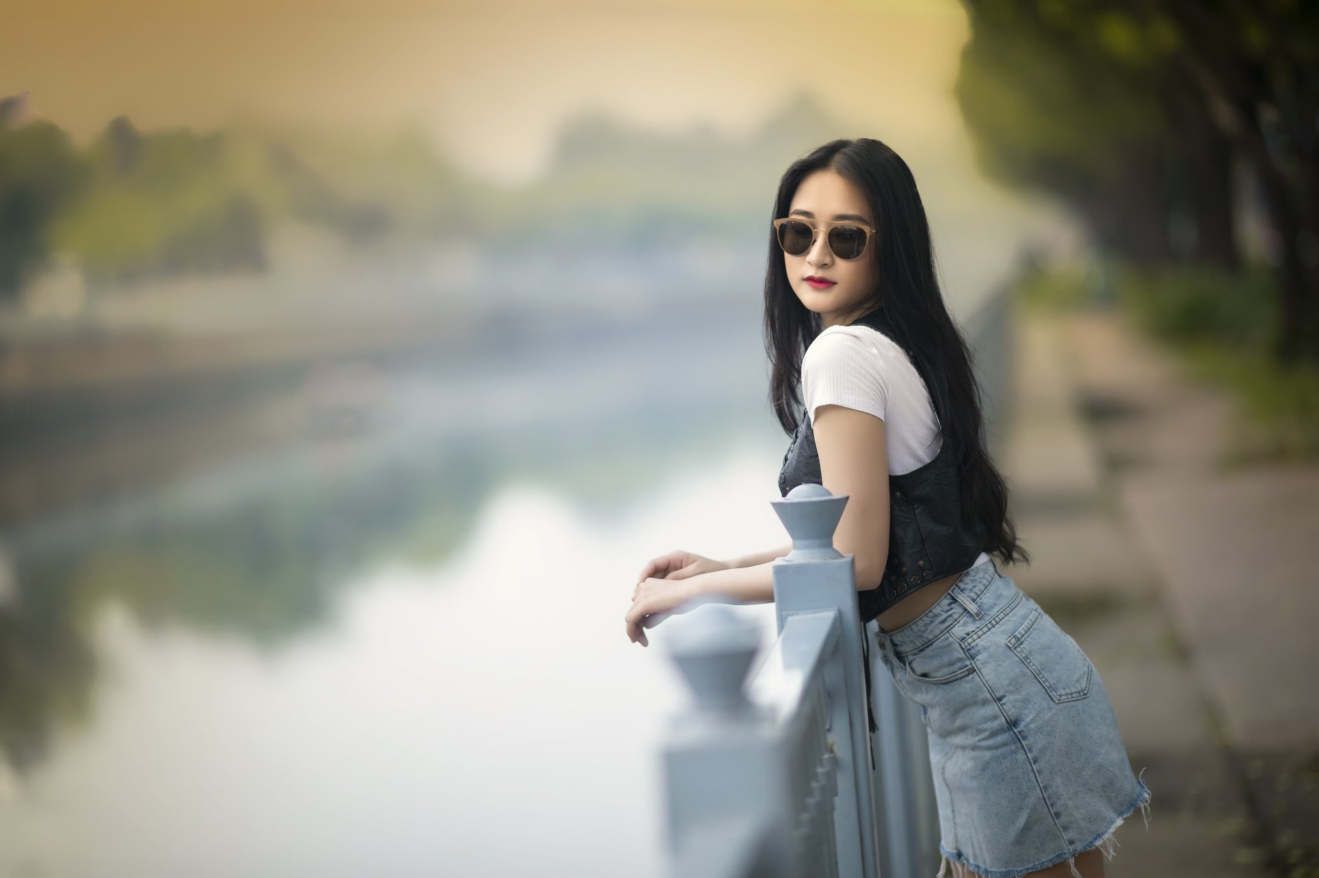 Download Long Hair Black Hair Depth Of Field Sunglasses Model Woman Asian 4k Ultra HD Wallpaper