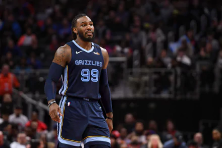 HD desktop wallpaper featuring basketball player Jae Crowder in a Memphis Grizzlies jersey, number 99, on the court.