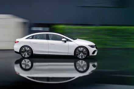  Mercedes-Benz EQE 350 Electric Art Line (V295)