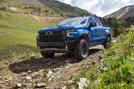 Chevrolet Silverado vehicle Chevrolet Silverado ZR2 HD Desktop Wallpaper | Background Image