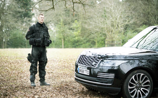 Tom Hopper movie SAS: Red Notice HD Desktop Wallpaper | Background Image
