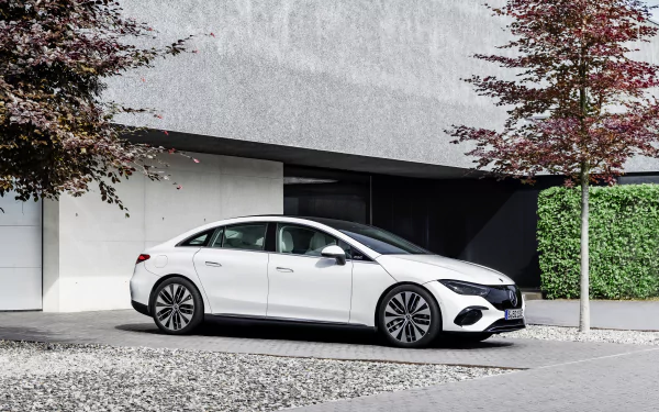  Mercedes-Benz EQE 350 Electric Art Line (V295)