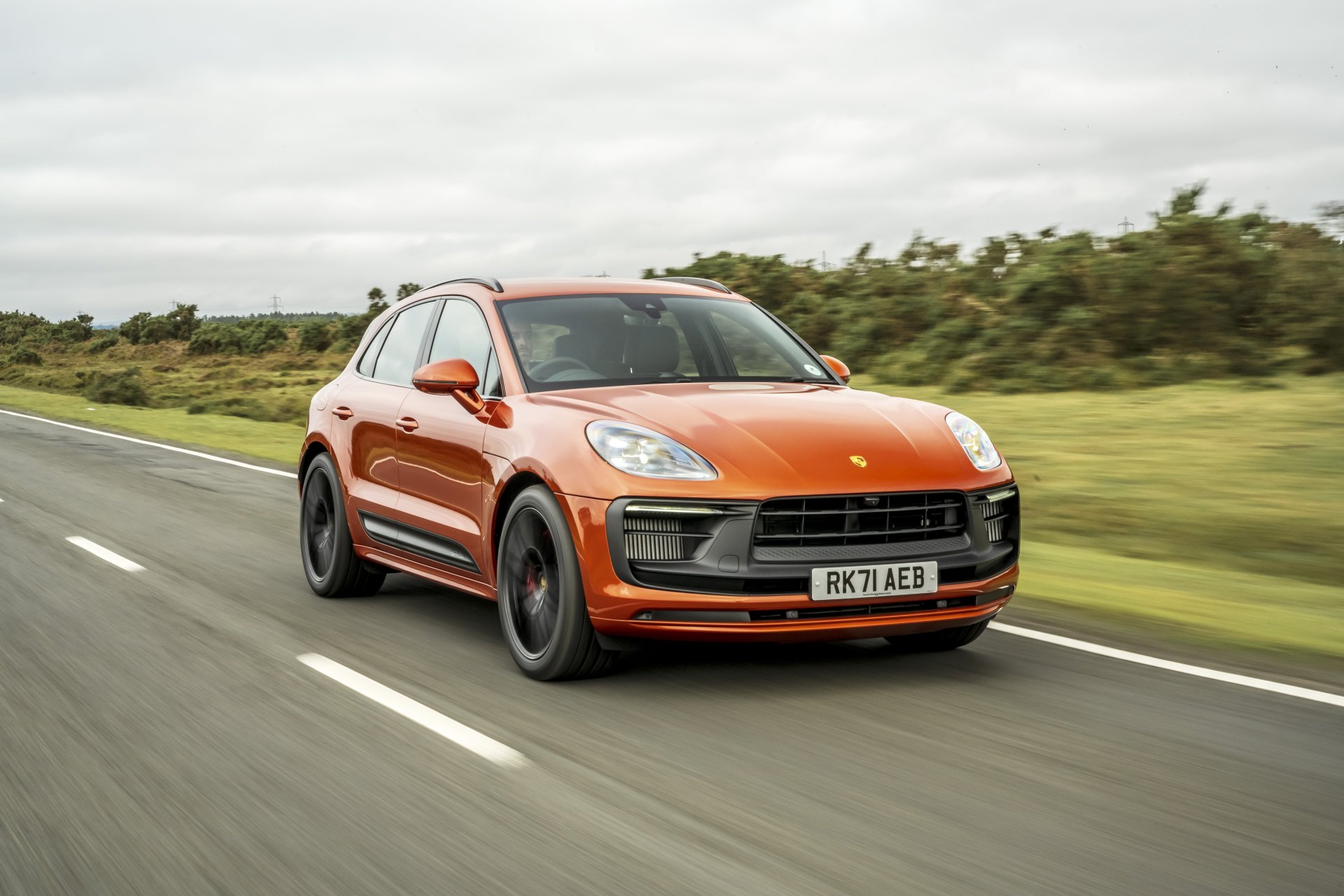 Download SUV Vehicle Porsche Macan GTS 4k Ultra HD Wallpaper