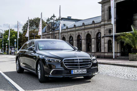 Mercedes-Benz S 680 Guard vehicle Mercedes-Benz S-Class HD Desktop Wallpaper | Background Image