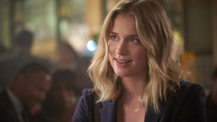 Elizabeth Lail TV Show YOU HD Desktop Wallpaper | Background Image