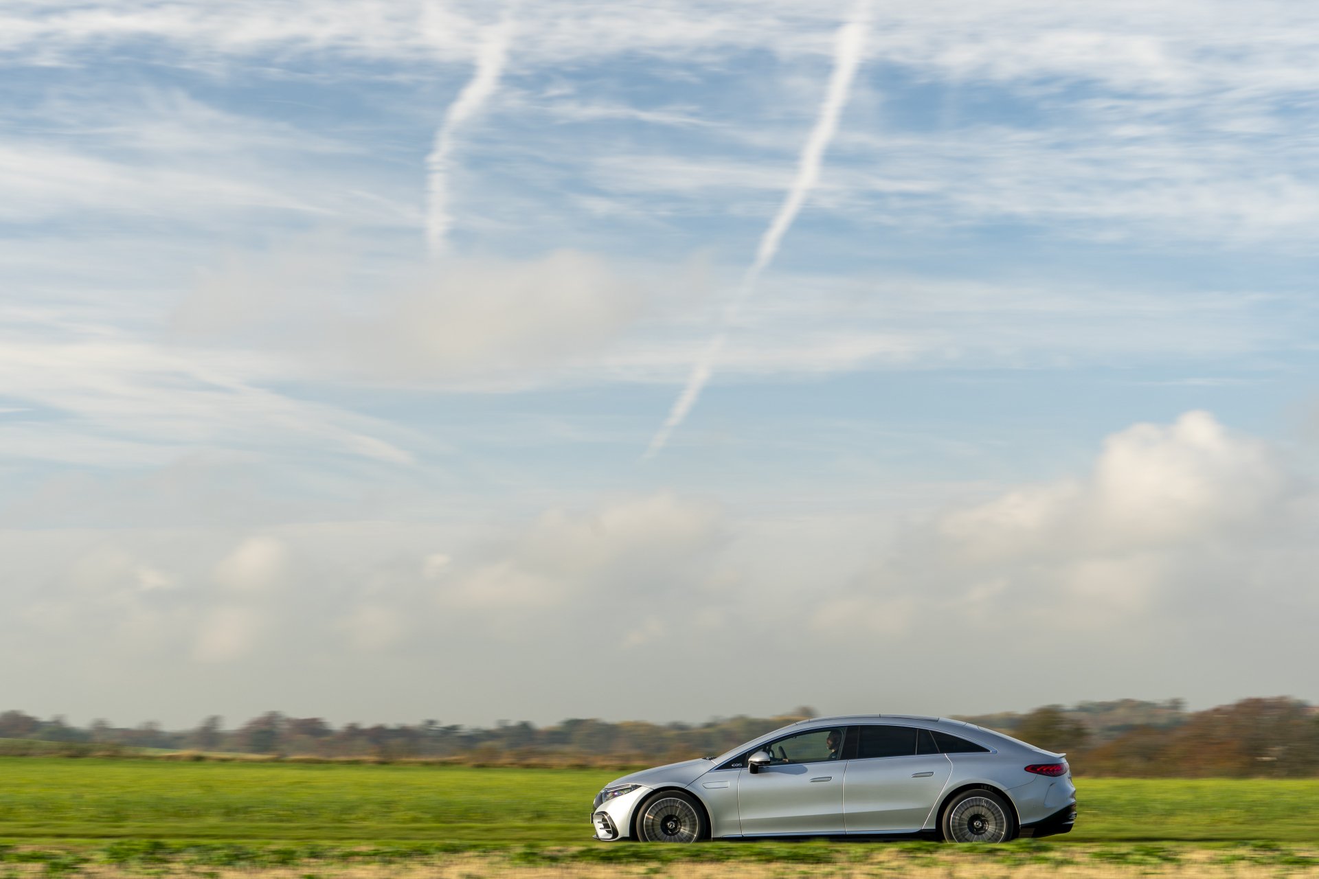 Download Mercedes-Benz EQS 450 AMG Line Vehicle Mercedes-Benz EQS 4k Ultra HD Wallpaper