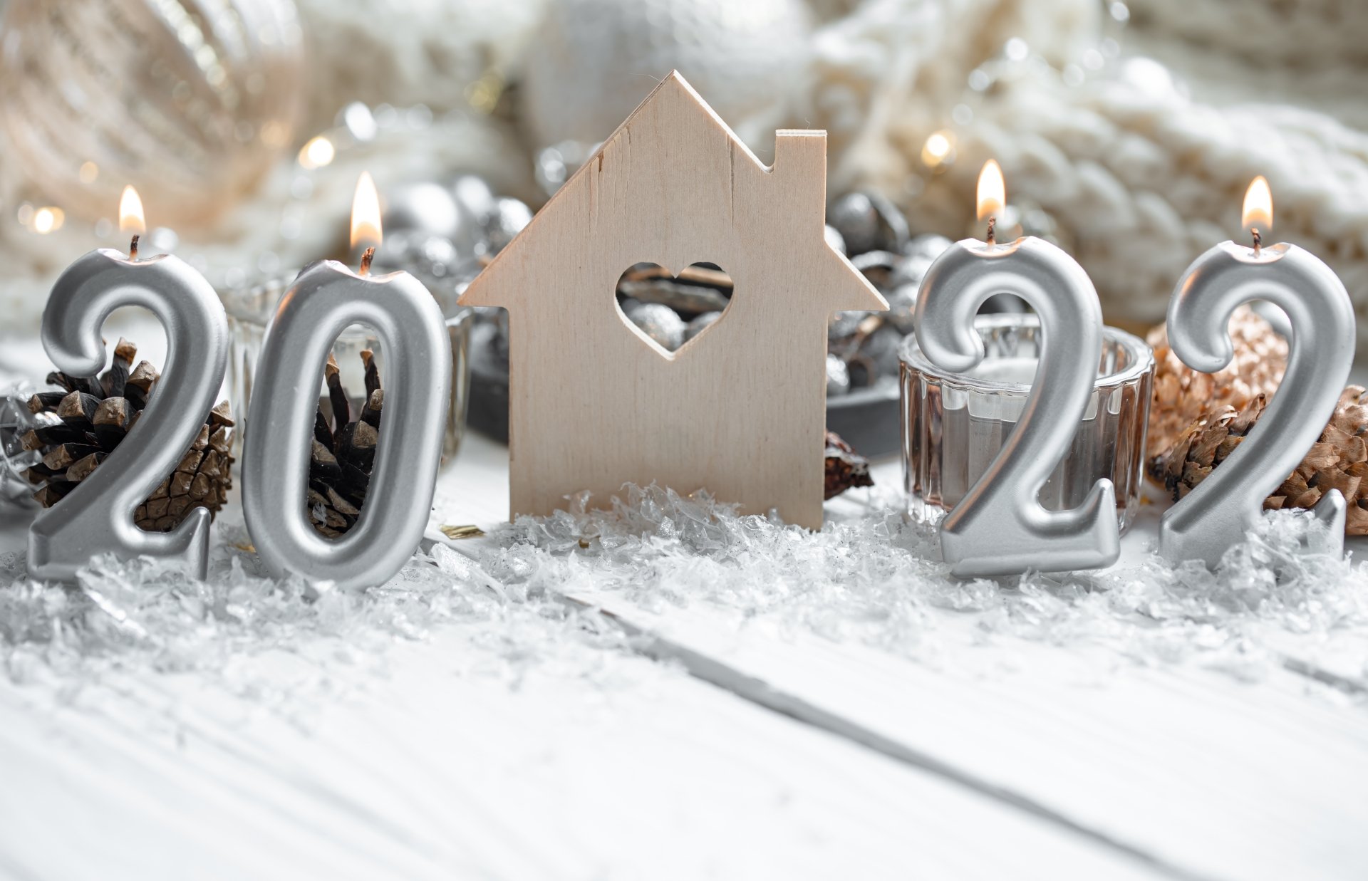Download Candle Holiday New Year 2022 4k Ultra HD Wallpaper