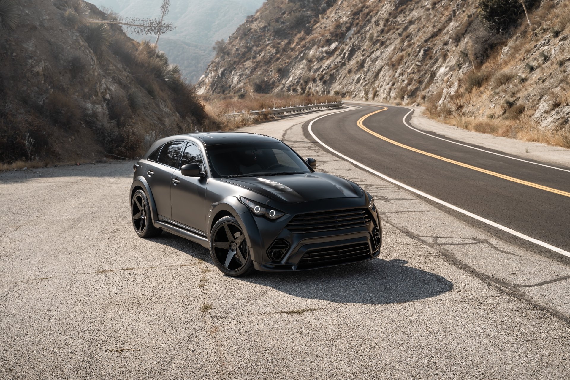 Download SUV Vehicle Infiniti QX70 4k Ultra HD Wallpaper
