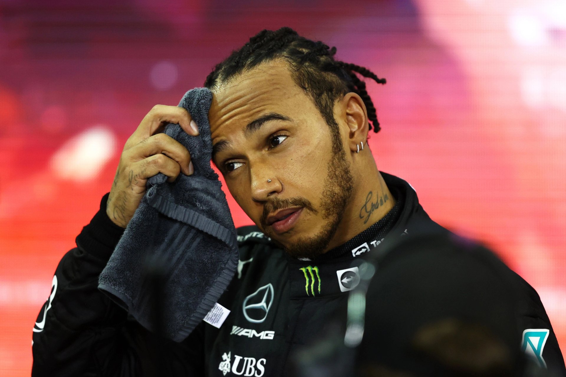 Download Lewis Hamilton Sports HD Wallpaper