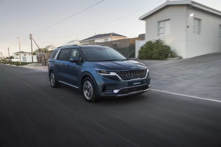 SUV vehicle Kia Carnival HD Desktop Wallpaper | Background Image