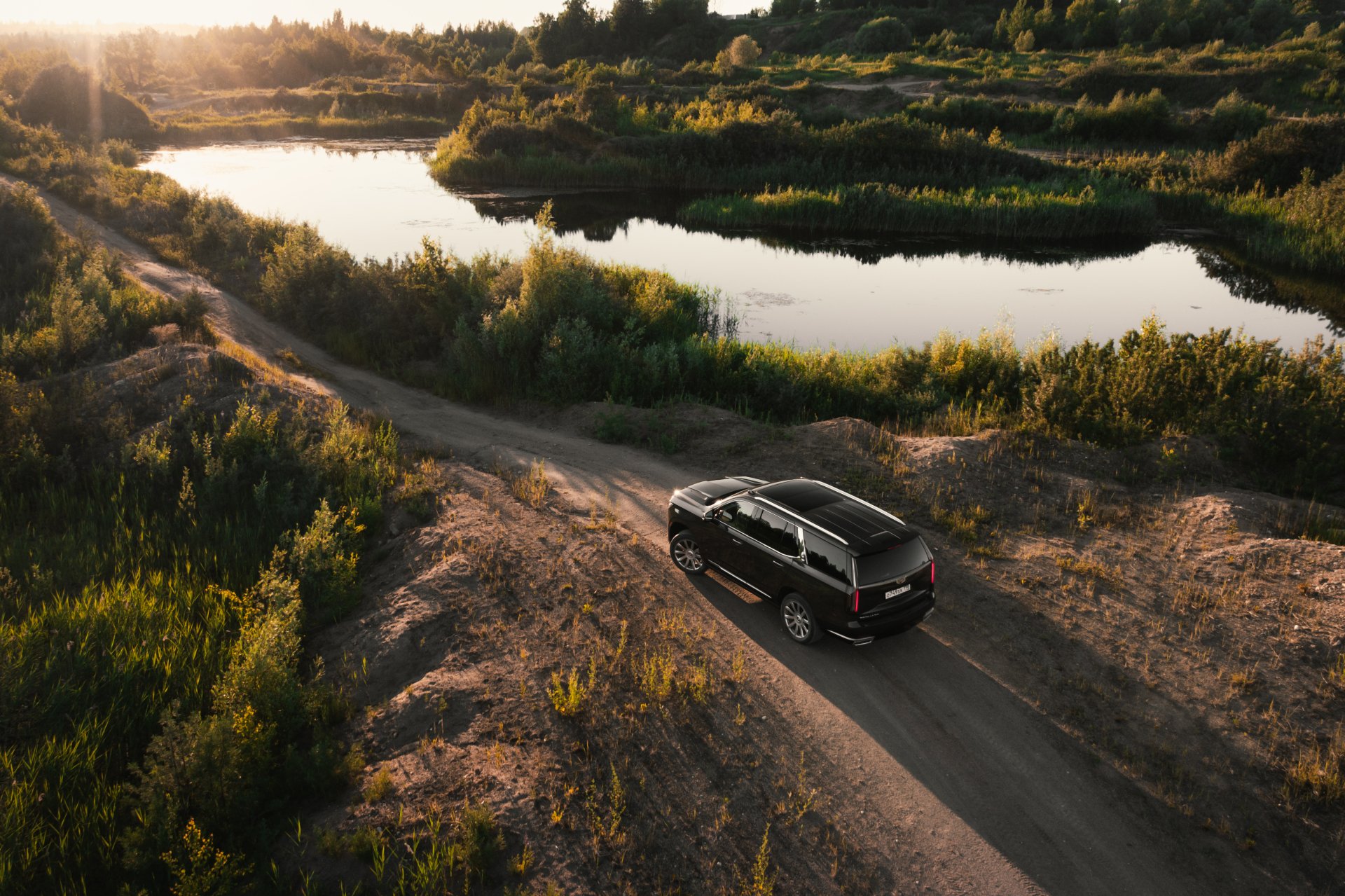 Download Vehicle Cadillac Escalade 600 4k Ultra HD Wallpaper