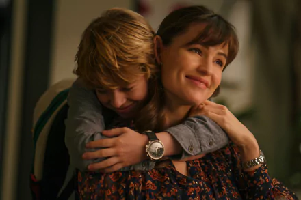 Walker Scobell Jennifer Garner movie The Adam Project HD Desktop Wallpaper | Background Image