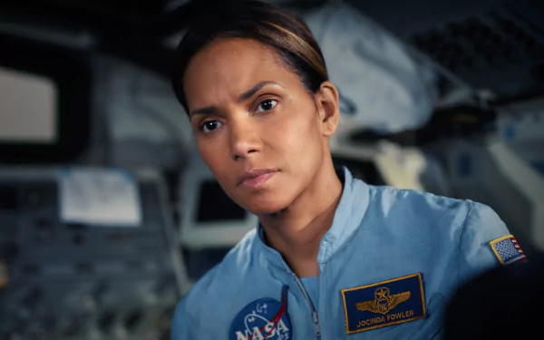Halle Berry movie Moonfall HD Desktop Wallpaper | Background Image