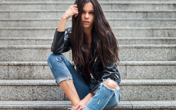 Women Model Brunette Long Hair HD Wallpaper | Background Image