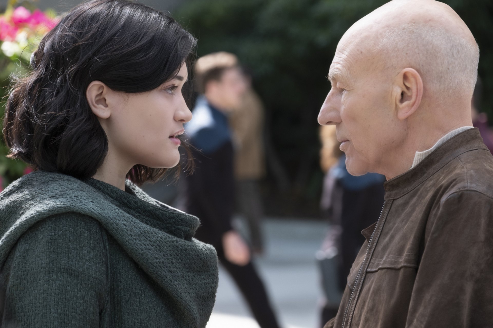 Download Soji Asher Isa Briones Jean-Luc Picard Patrick Stewart TV Show Star Trek: Picard HD Wallpaper
