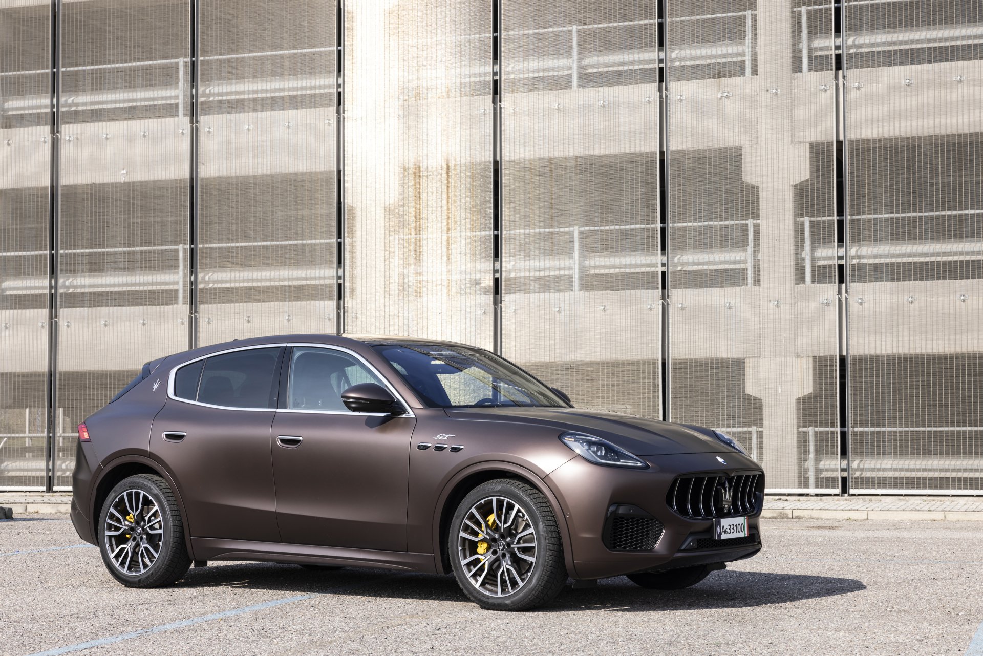 Download Vehicle Maserati Grecale GT 4k Ultra HD Wallpaper