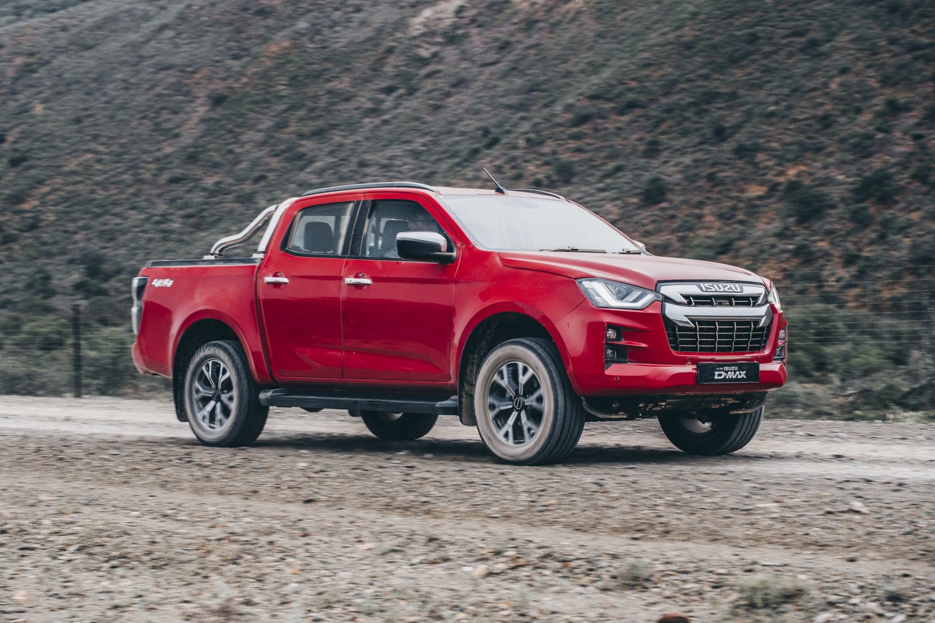 Download Isuzu D-Max LSE 4x4 Double Cab Vehicle Isuzu D-Max 4k Ultra HD Wallpaper