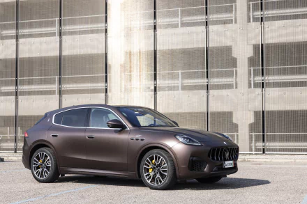 vehicle Maserati Grecale GT HD Desktop Wallpaper | Background Image