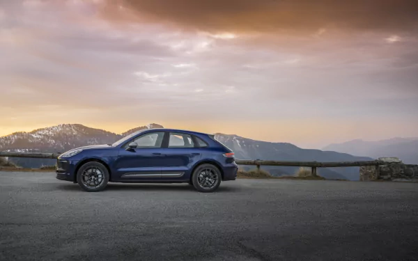 vehicle Porsche Macan Turbo HD Desktop Wallpaper | Background Image