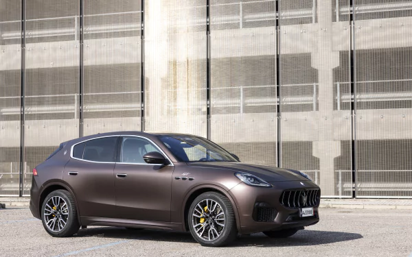 vehicle Maserati Grecale GT HD Desktop Wallpaper | Background Image