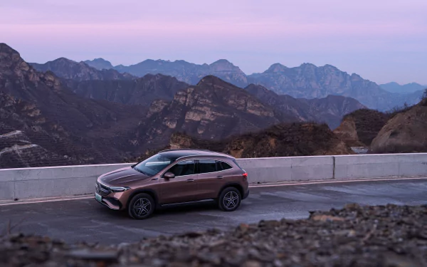 vehicle Mercedes-Benz EQA AMG Line HD Desktop Wallpaper | Background Image