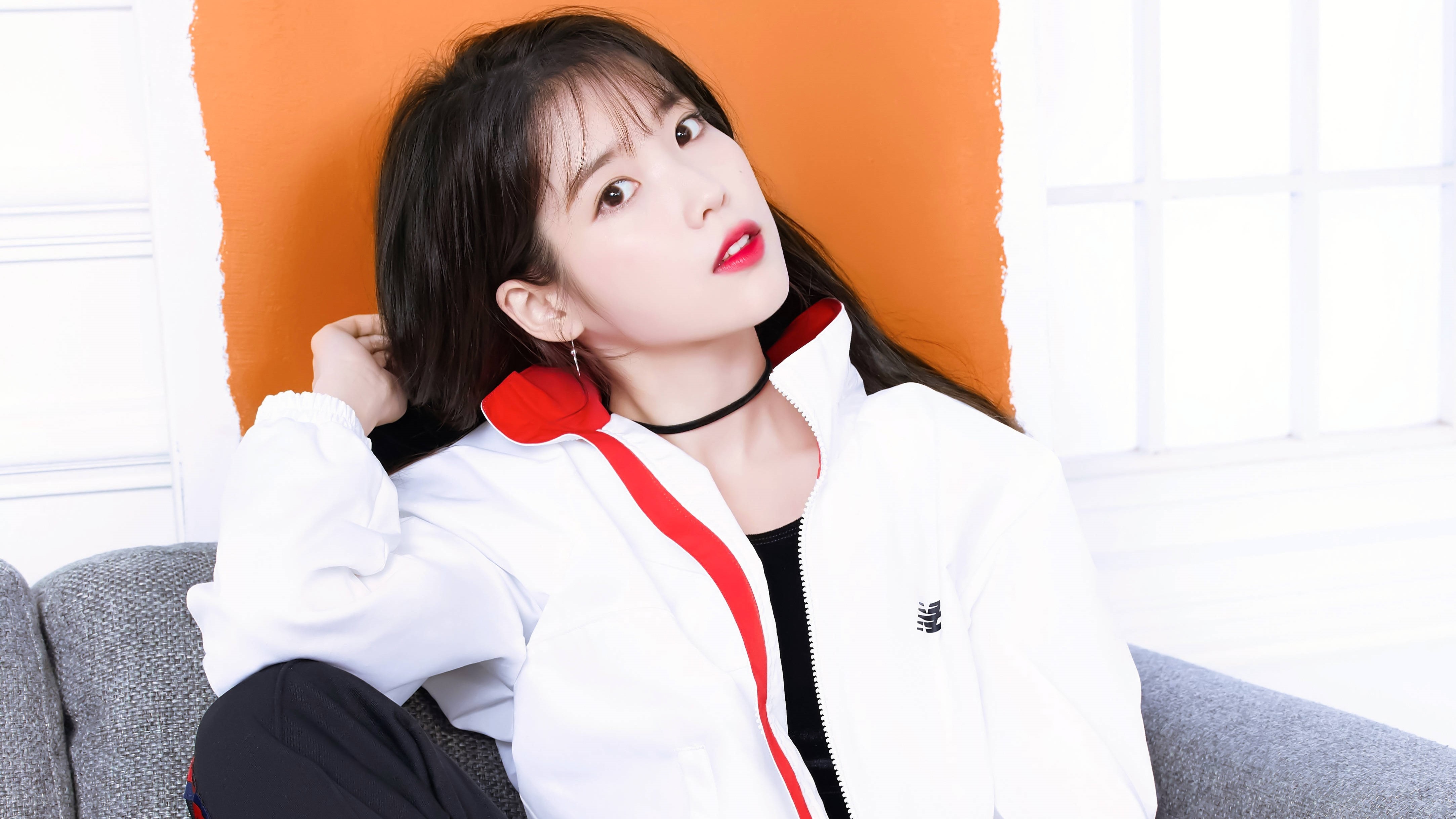 Download Asian Music IU 4k Ultra HD Wallpaper