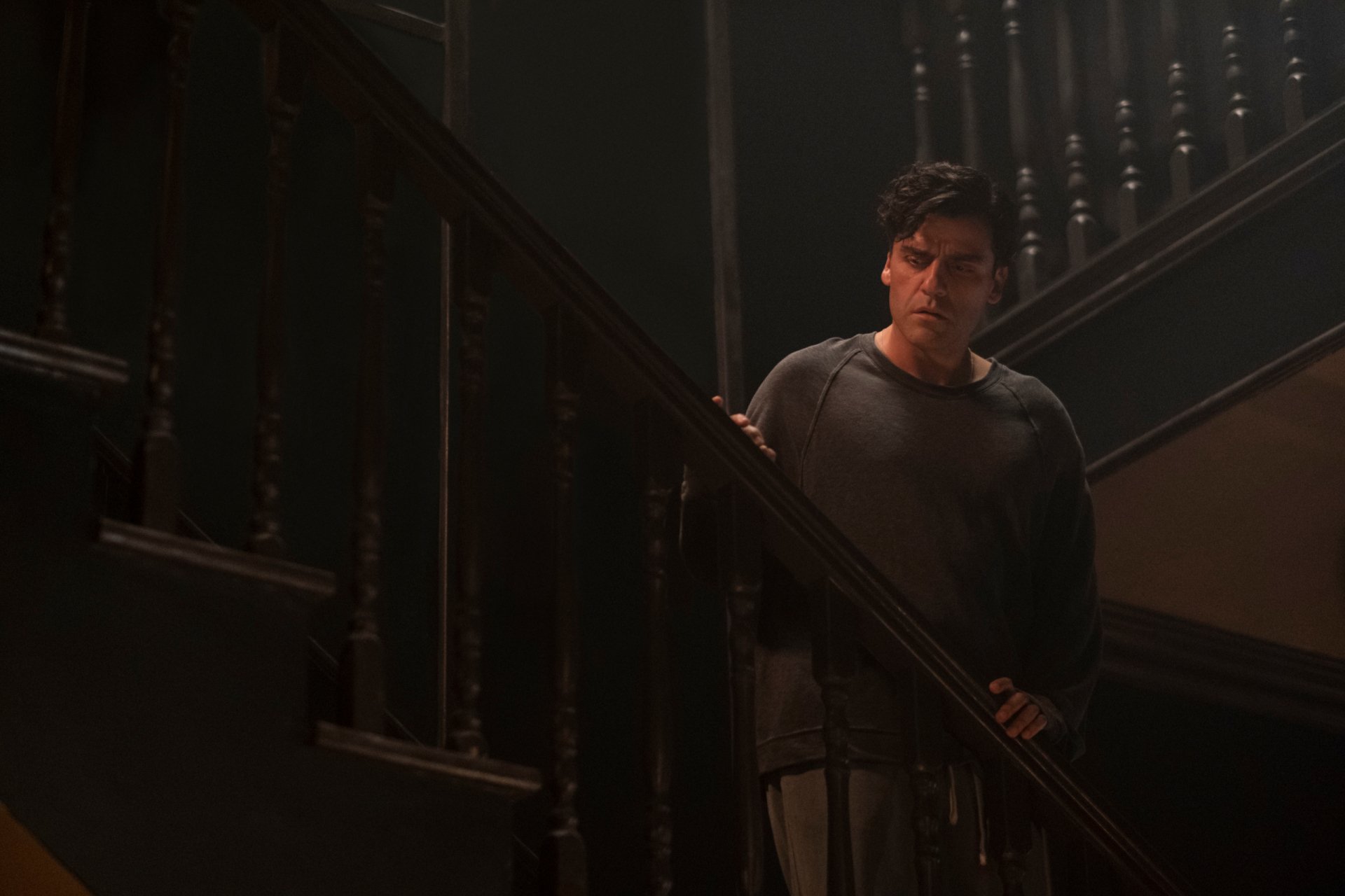 Download Marc Spector Oscar Isaac TV Show Moon Knight HD Wallpaper