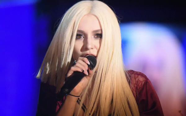 music Ava Max HD Desktop Wallpaper | Background Image