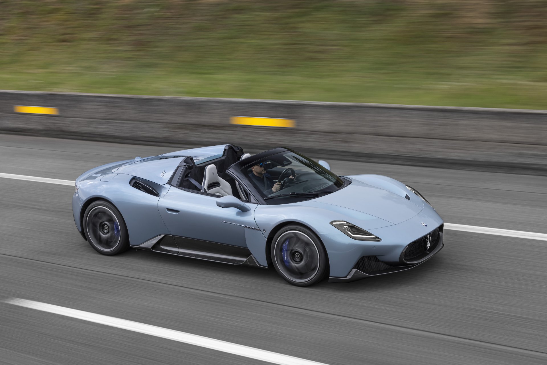 Download Vehicle Maserati MC20 4k Ultra HD Wallpaper