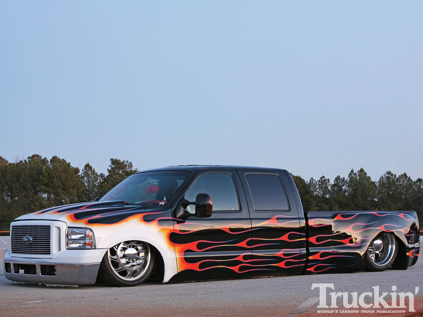 Download Vehicle Ford F-350 Wallpaper