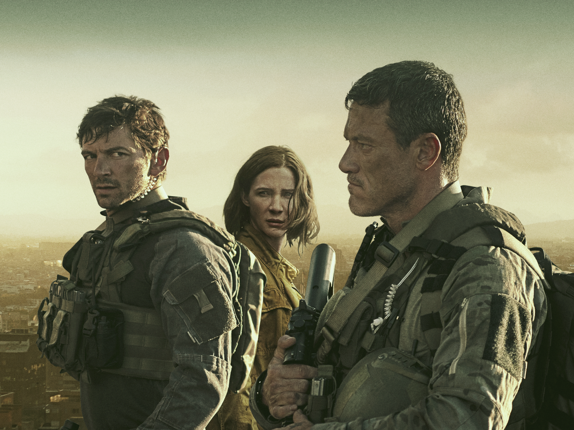 Download Michiel Huisman Jessica Ann Collins Luke Evans TV Show Echo 3 HD Wallpaper