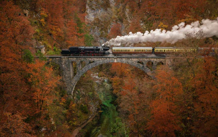  Train - VINTGAR GORGE, Slovenia