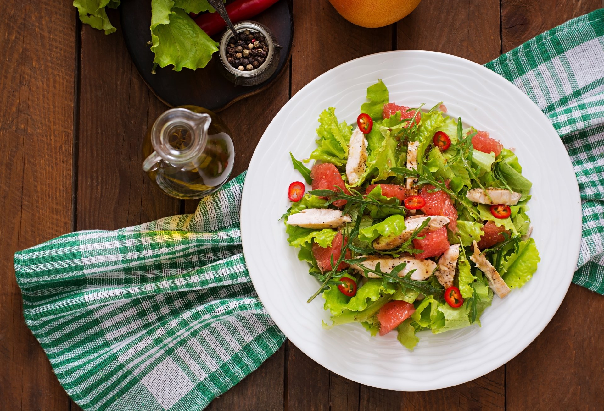 I like salad. Салат с листьями салата и оливковым маслом. Cookie Salad.