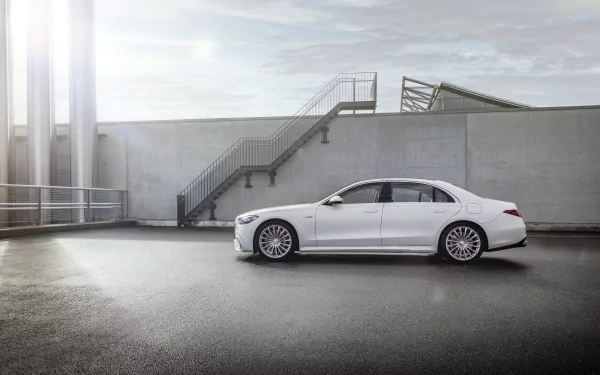  Mercedes-AMG S 63 E Performance