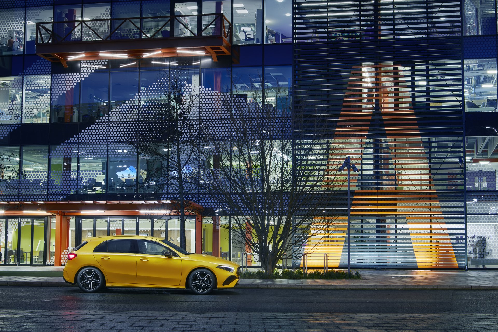 Download Vehicle Mercedes-Benz A 200 4k Ultra HD Wallpaper