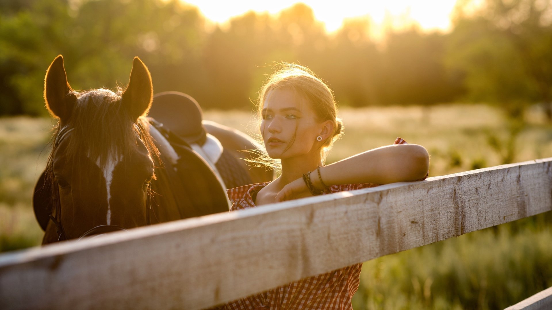 Download Woman Model HD Wallpaper by Murat Kuzhakhmetov