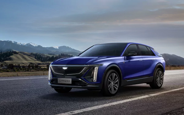  Cadillac Lyriq Sport