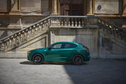  Alfa Romeo Stelvio Quadrifoglio &quot;100° Anniversario&quot;