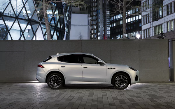 vehicle Maserati Grecale GT HD Desktop Wallpaper | Background Image